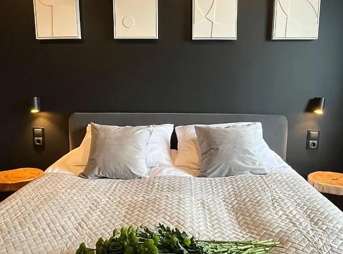 Cobena * Jelenia Góra