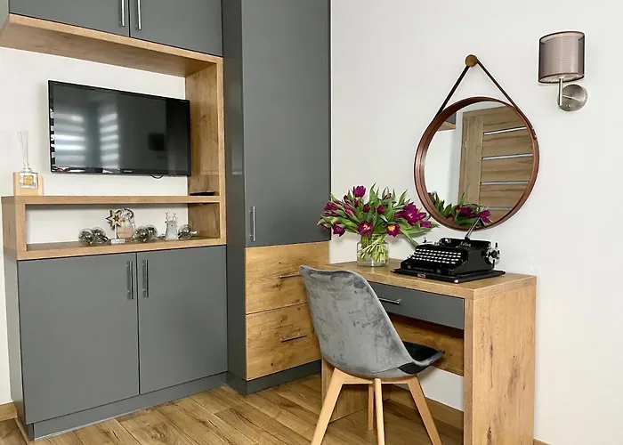 Cobena * Jelenia Góra